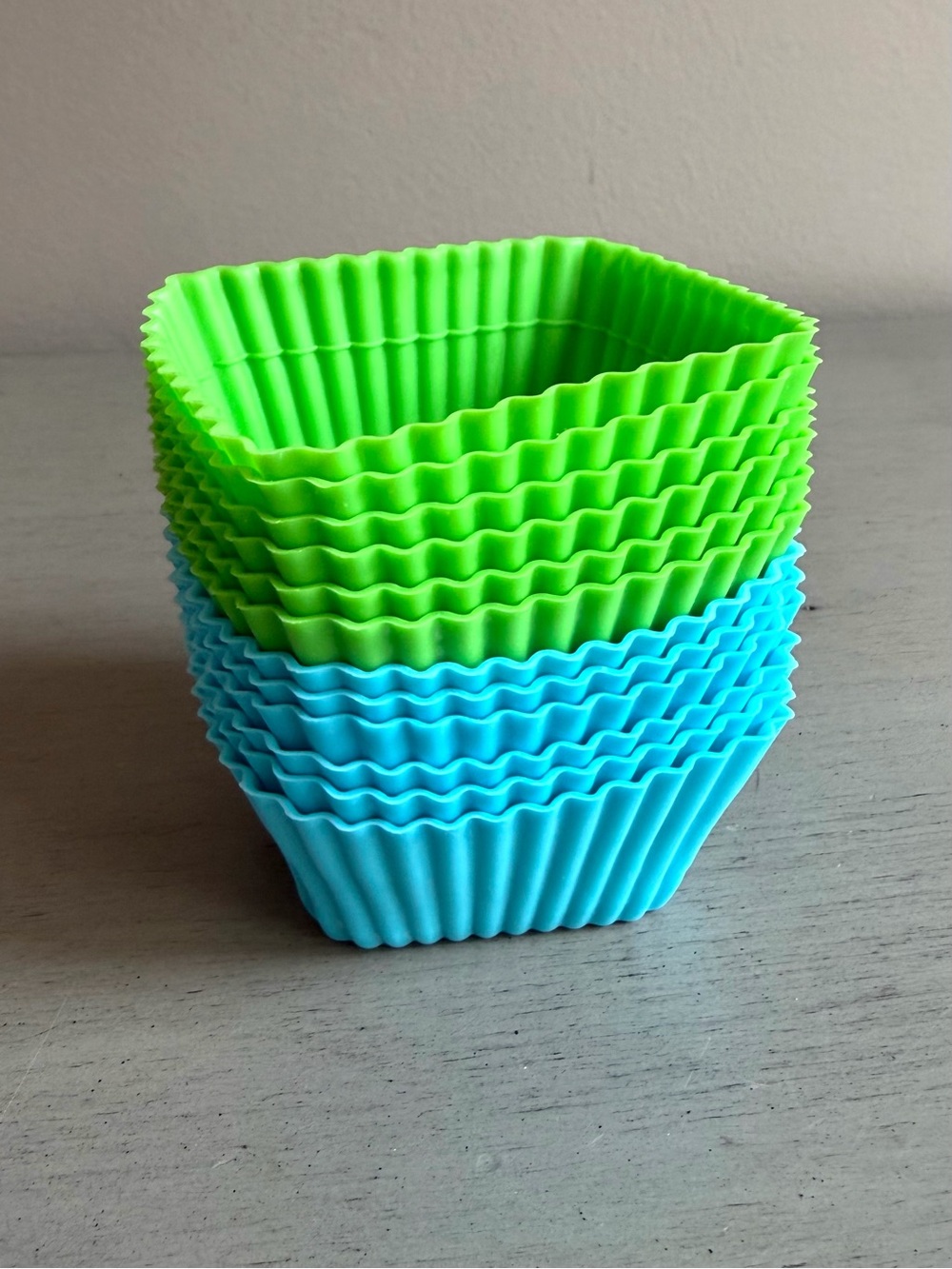Wilton Silicone Reusable Square Baking Cups - Blue & Green 12 Total Cooking - Picture 5 of 11